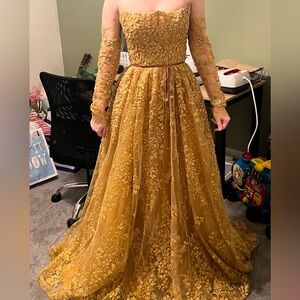 Teuta Matoshi Honey of the Dawn Gown Size 8